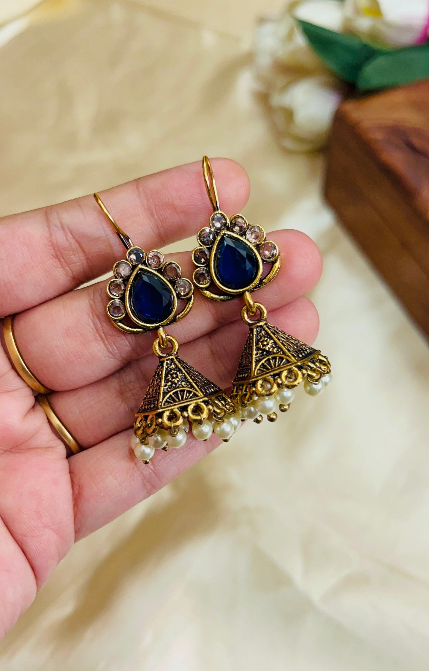 Premium Gold Oxidised hook