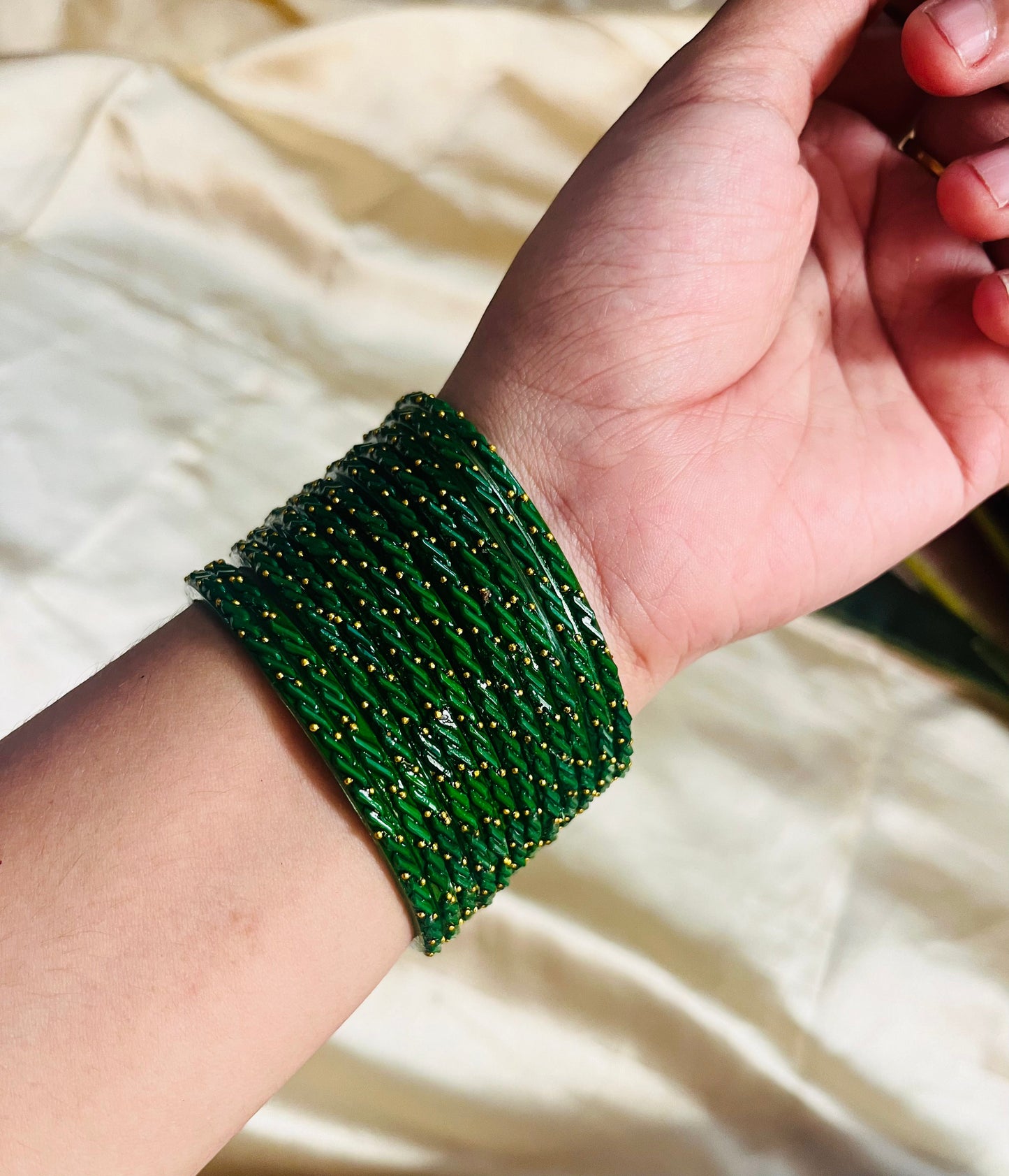 Premium tilted stone design Raindrop bangle(2.4)