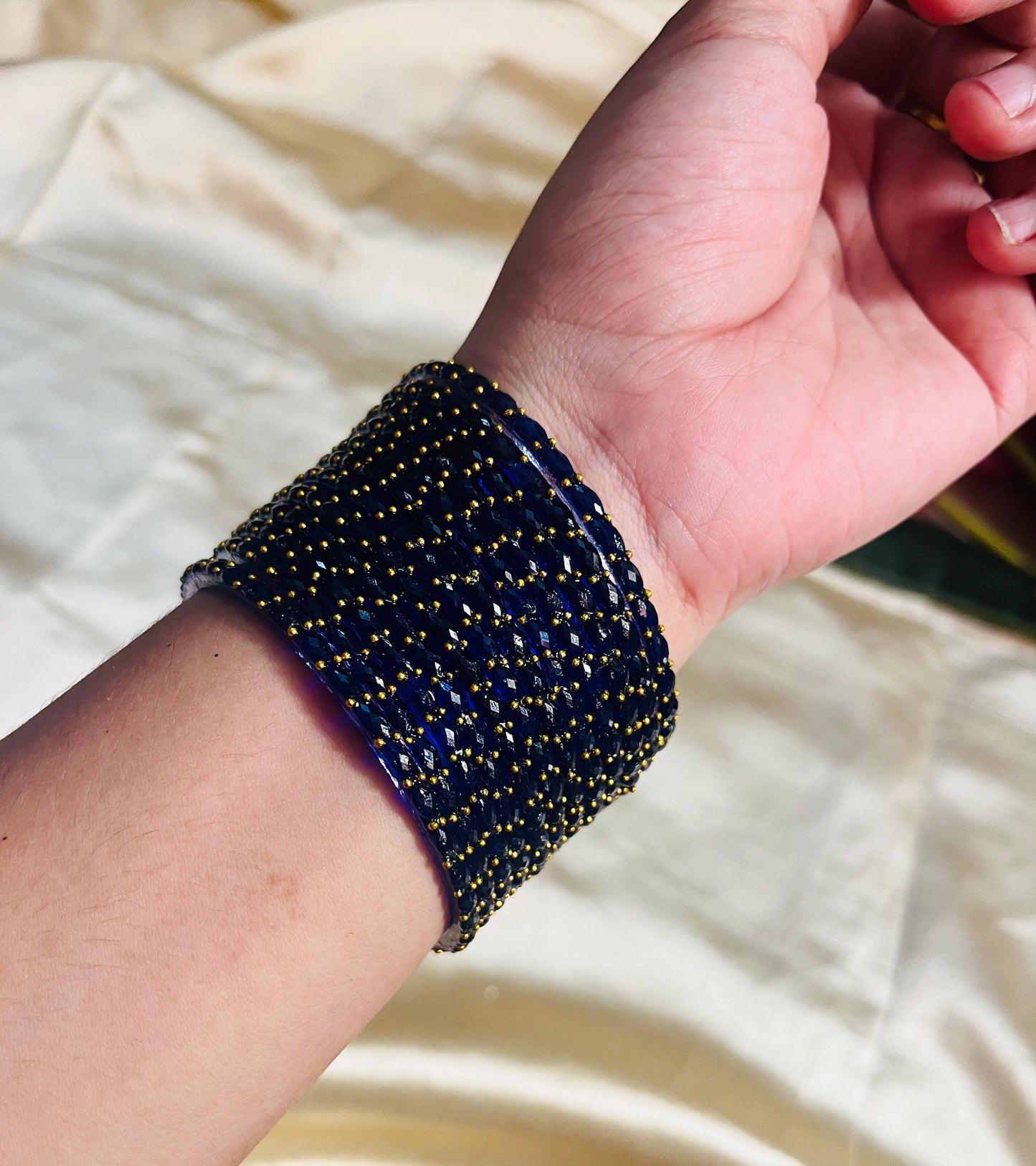 Premium Raindrop bangle(2.4)