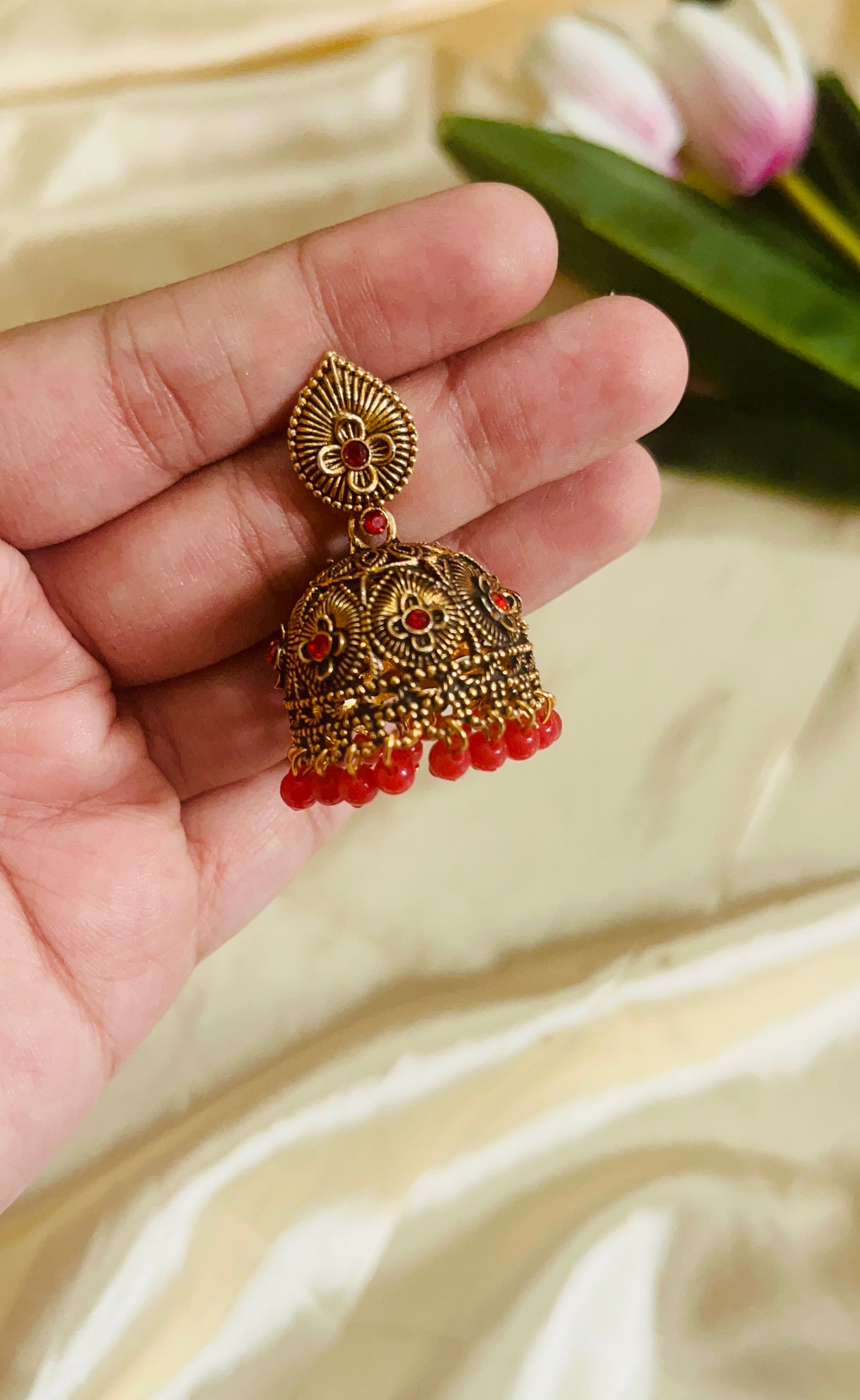 Weightless Stud Jhumka