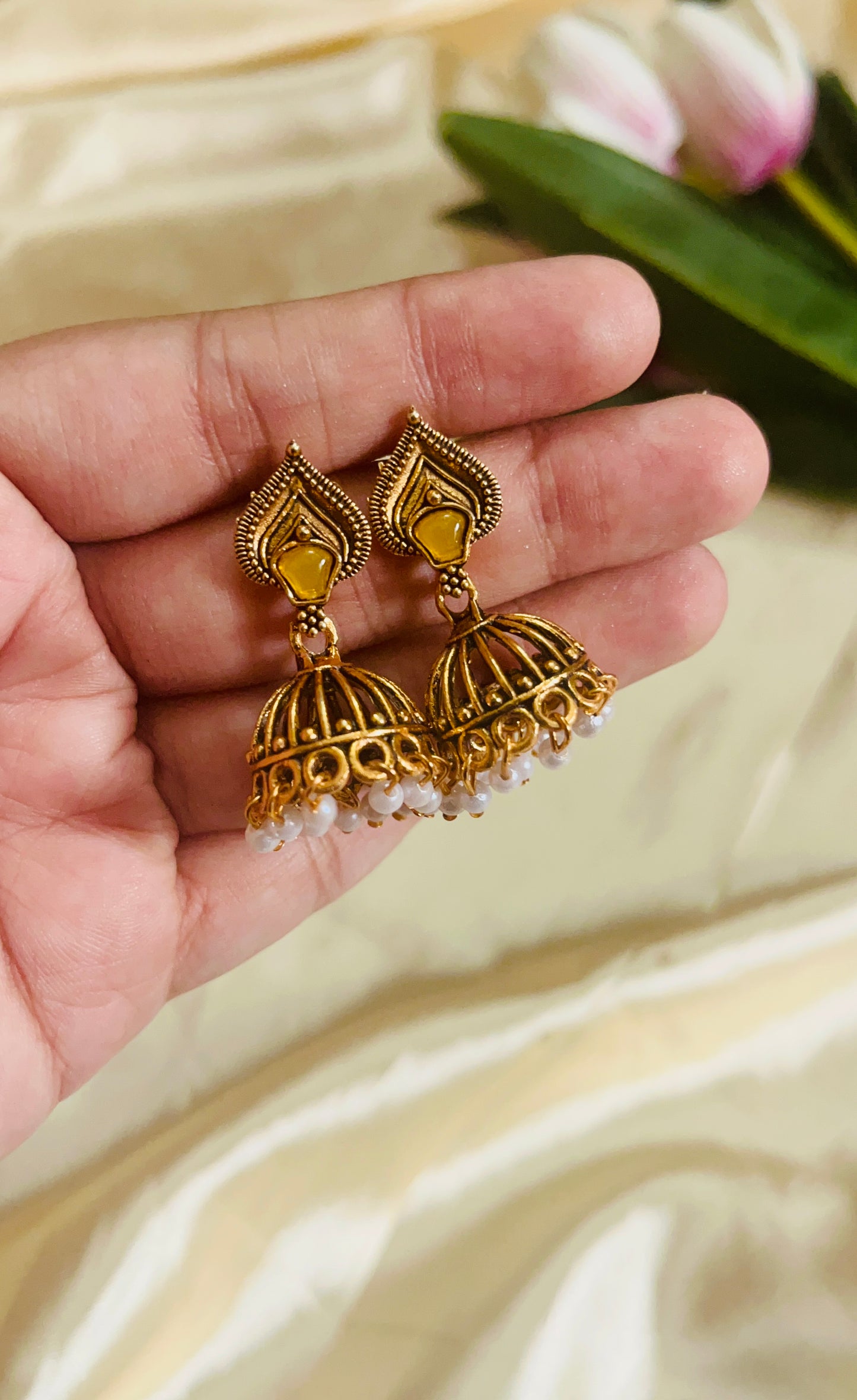 Weightless Baby Stud Jhumka