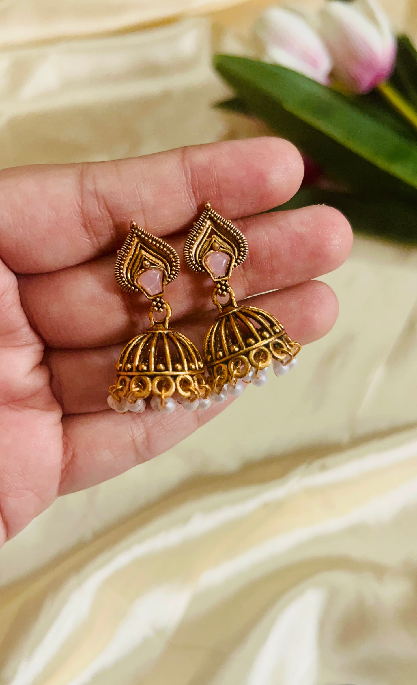 Weightless Baby Stud Jhumka
