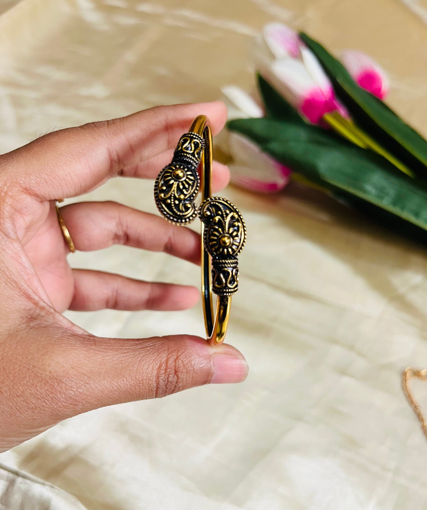 Premium Gold Oxidised Kada