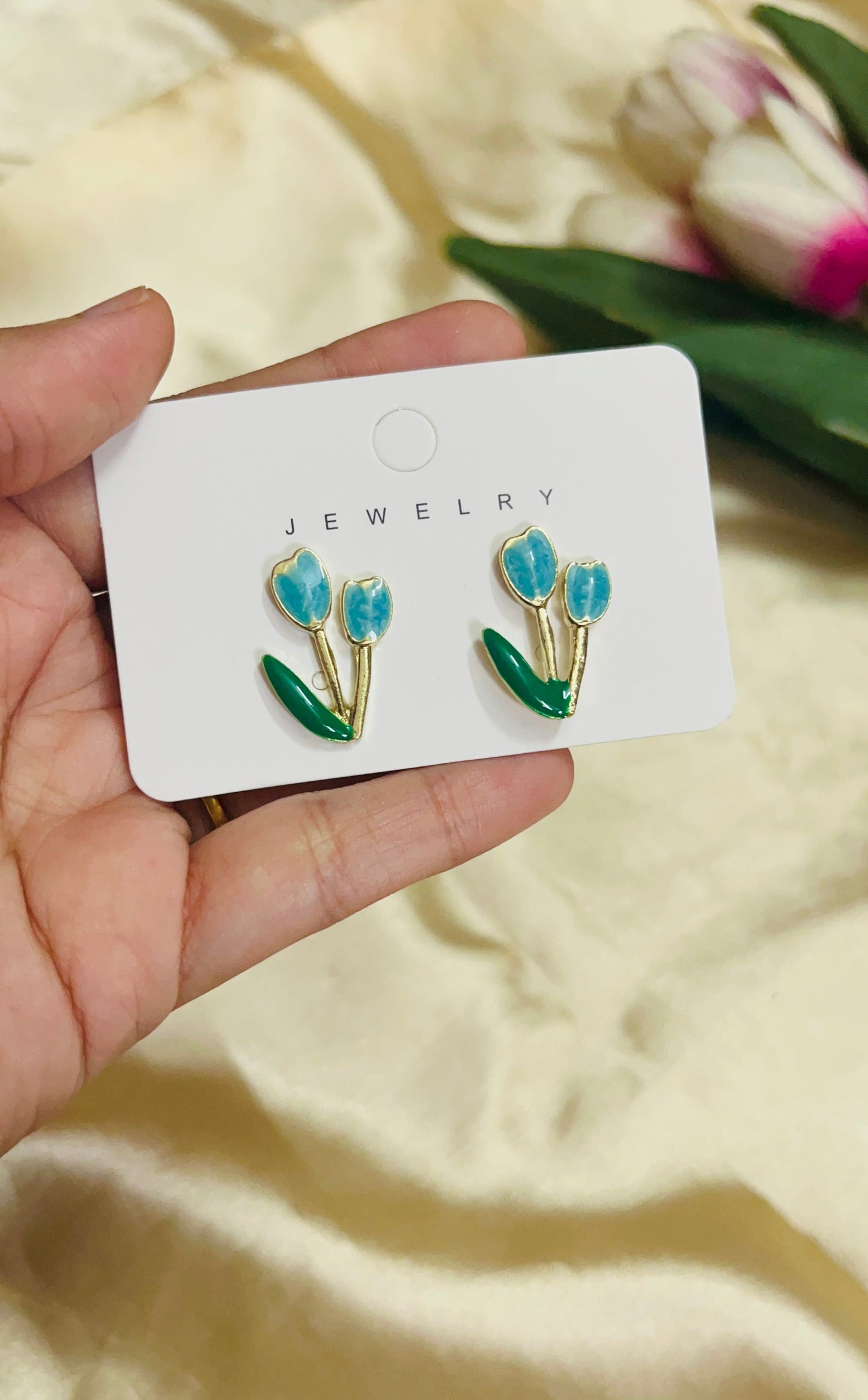 Blue Daisy Stud
