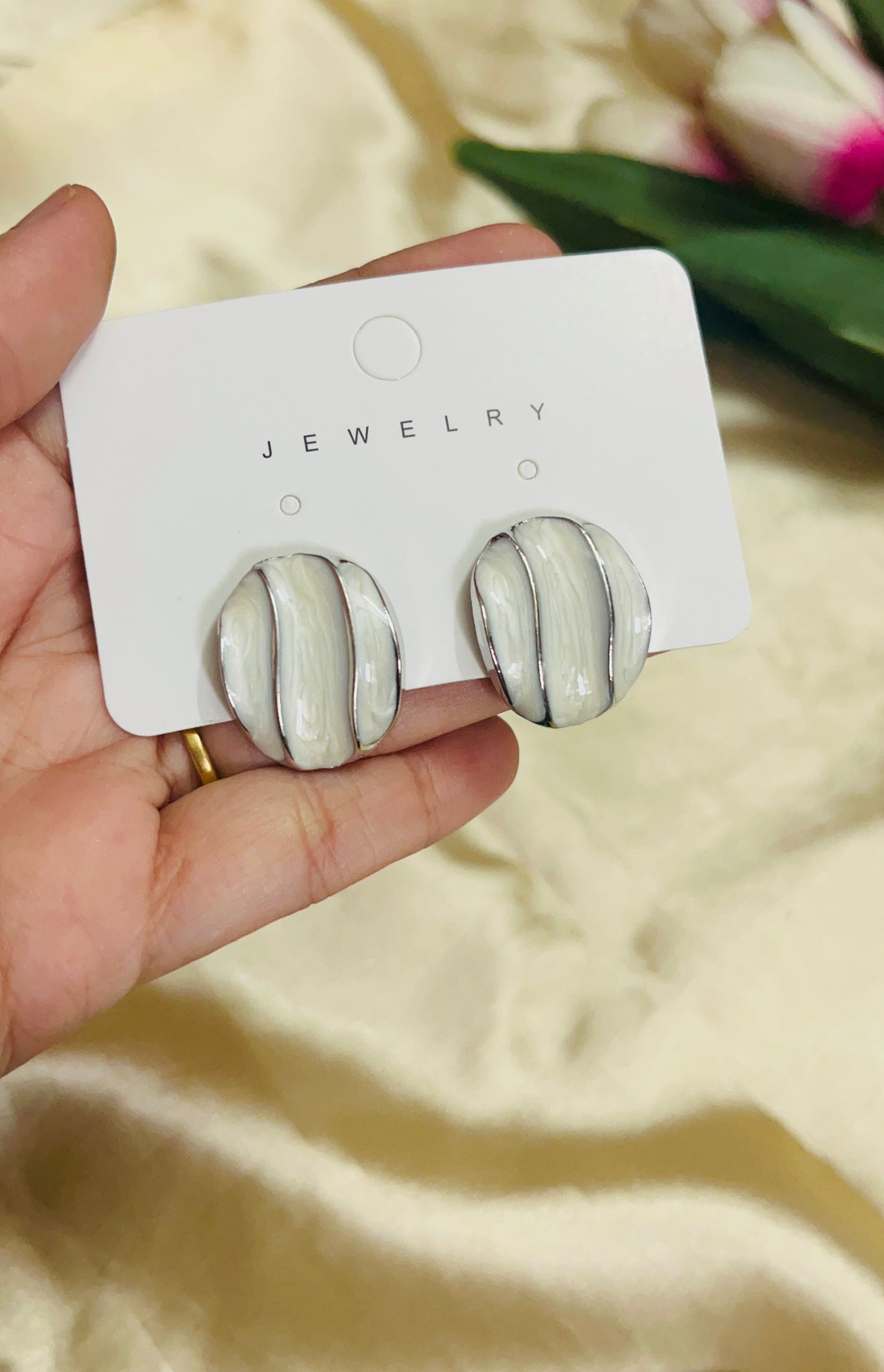 Retro style Enamel Glazed Stus