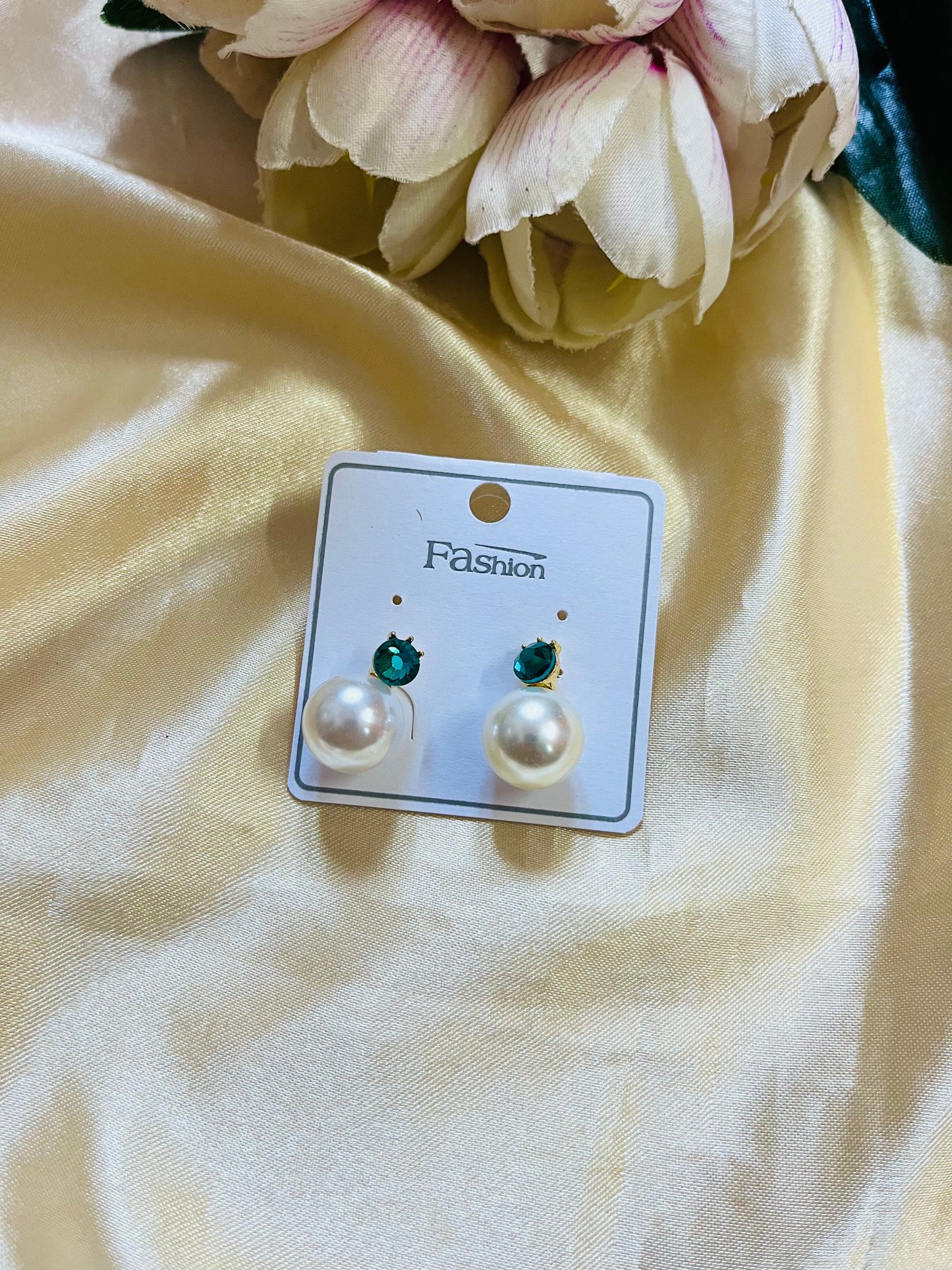 Pearl Drop Earring