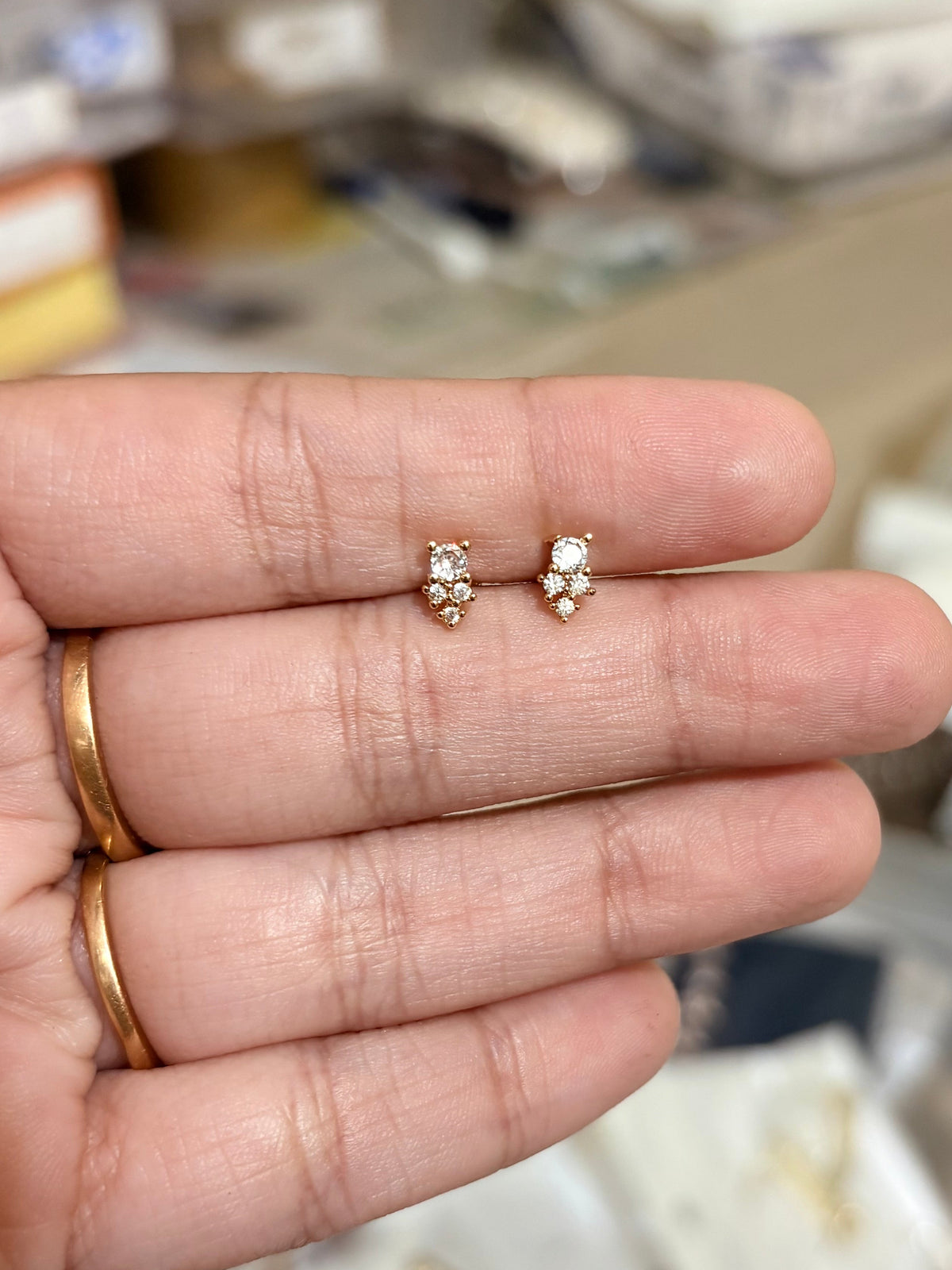 Ball back stud
