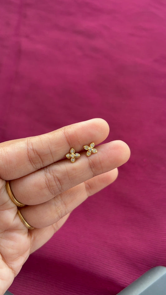 Floral second stud