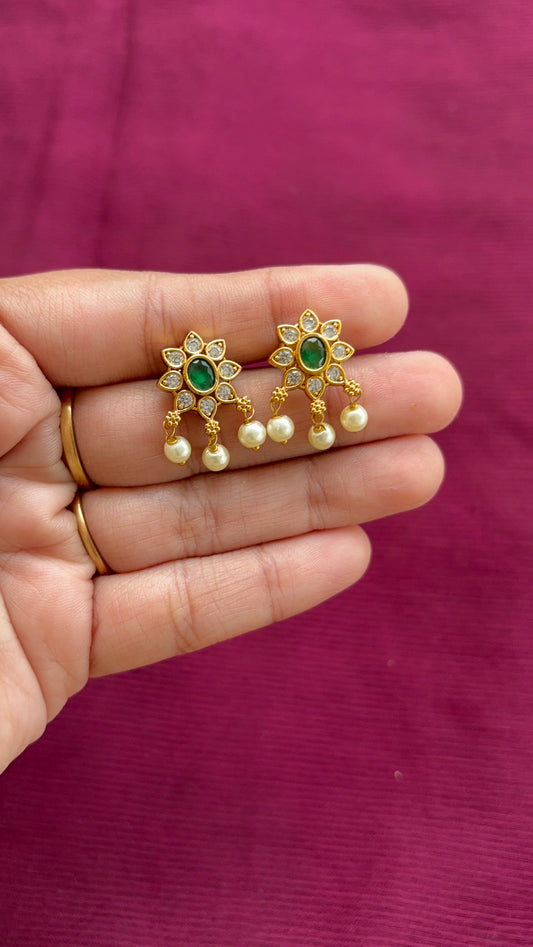 Antique Gold finish Floral stud