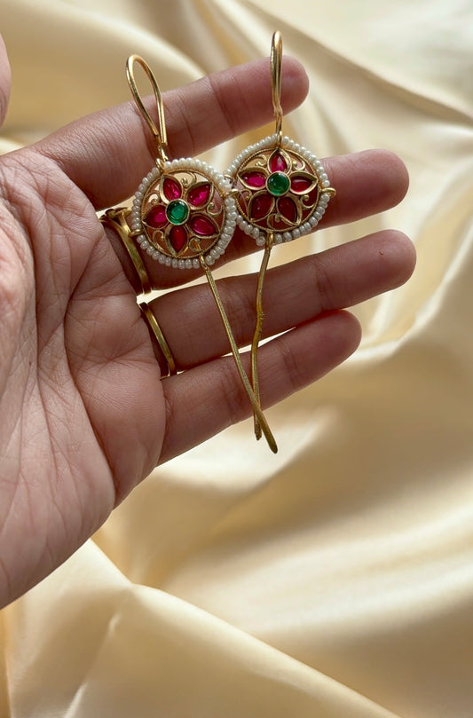 Floral pearl worked Earcuff