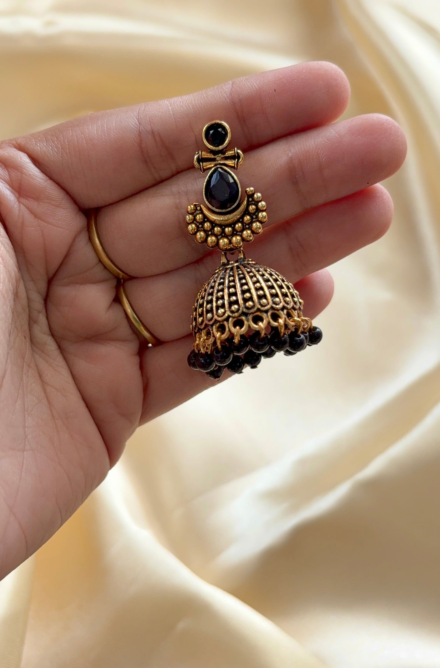 Function wear Jhumka