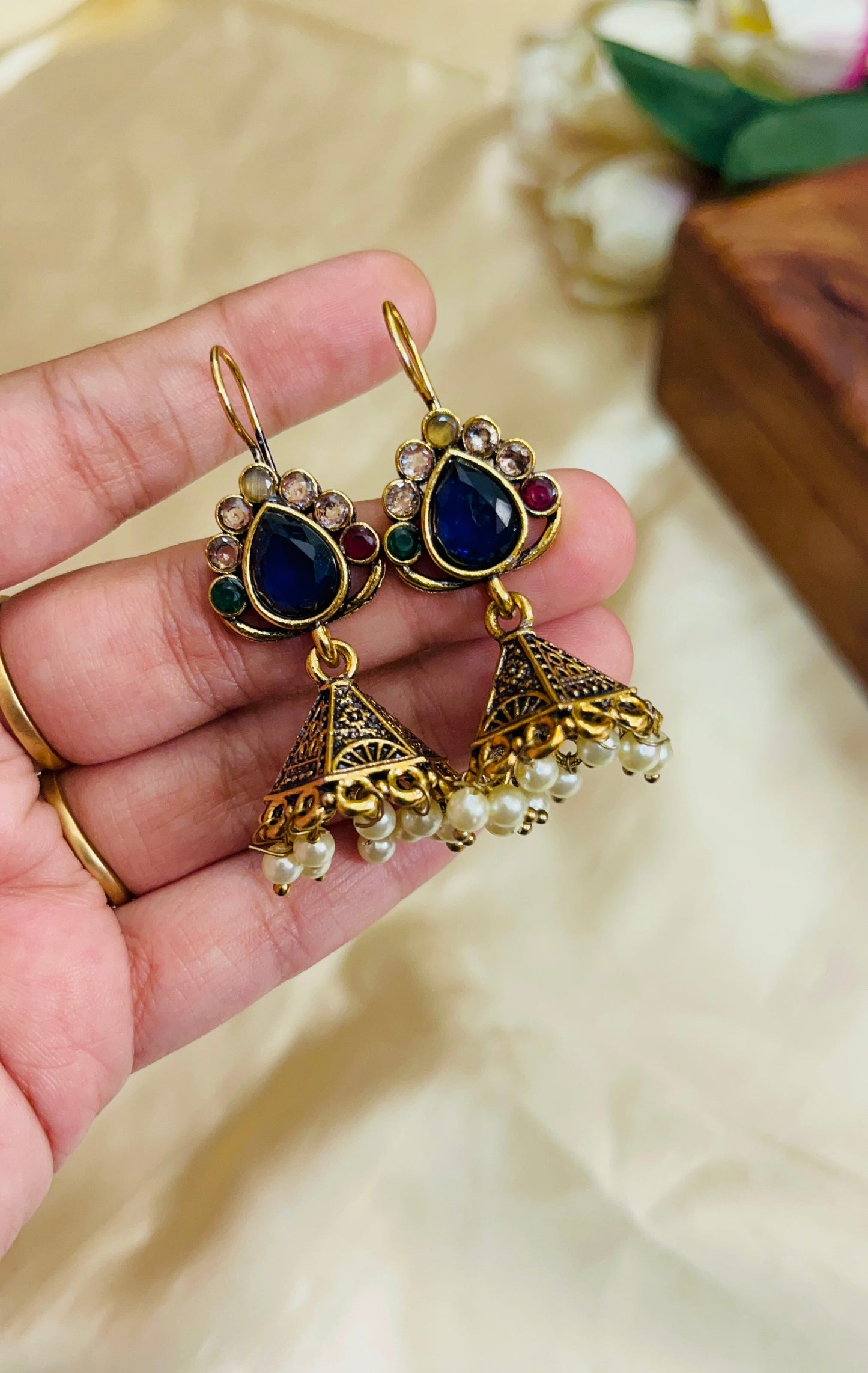 Premium Gold Oxidised hook