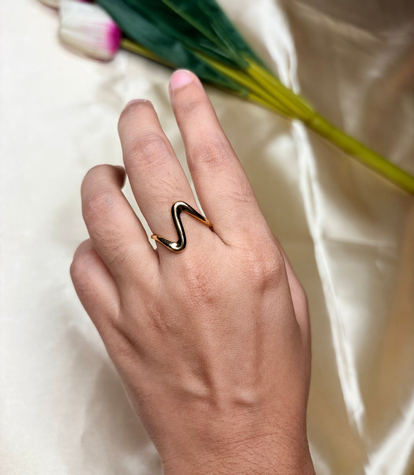 Minimalistic chic Ring(Adjustable Size)