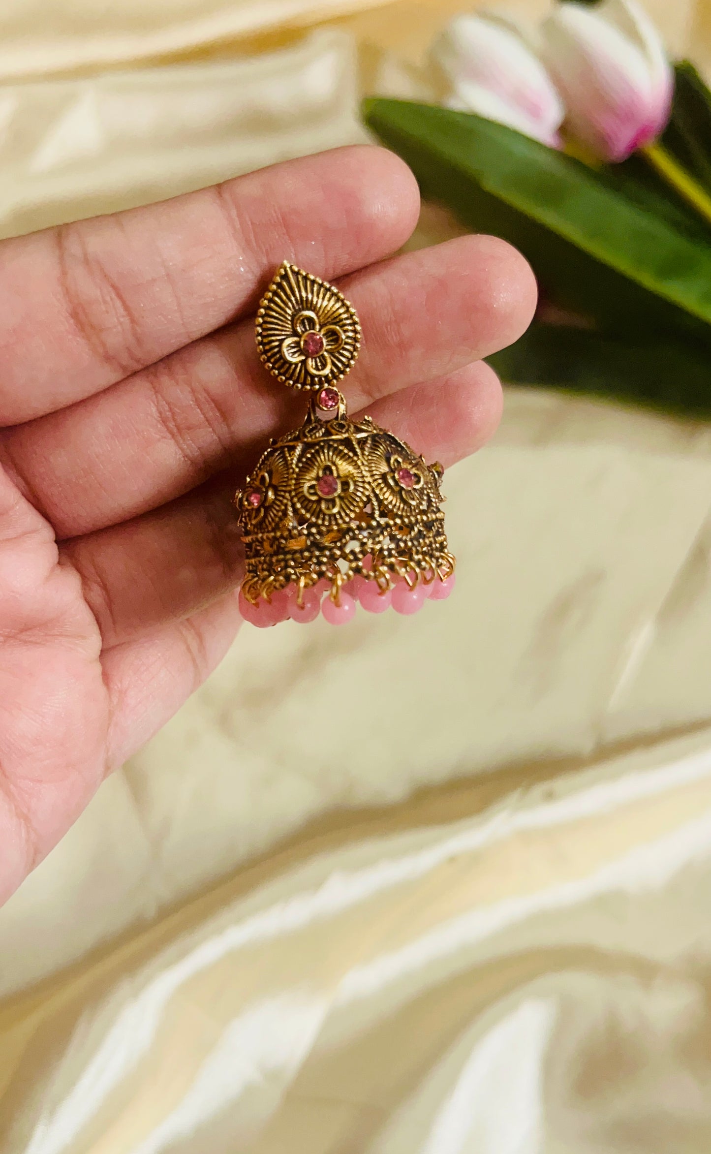 Weightless Stud Jhumka