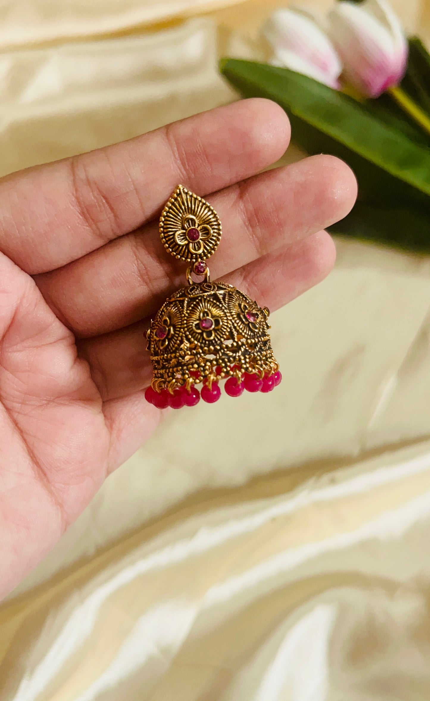 Weightless Stud Jhumka