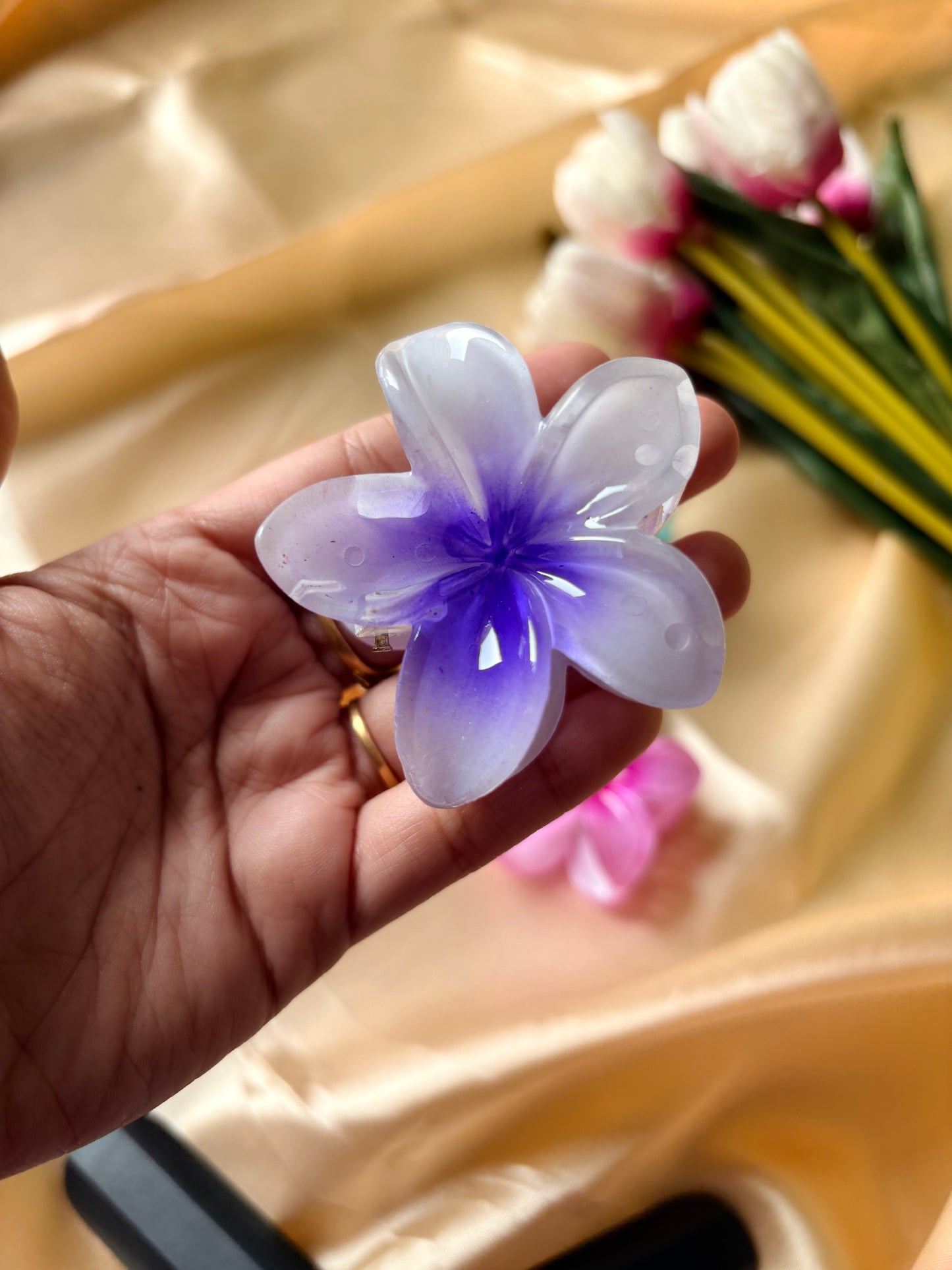 Pintersty Floral Claw Clip (Medium size)