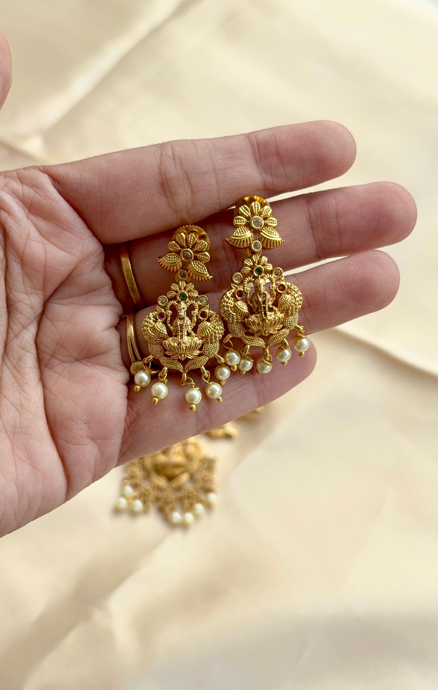 Antique Gold finish Parrot Hasli