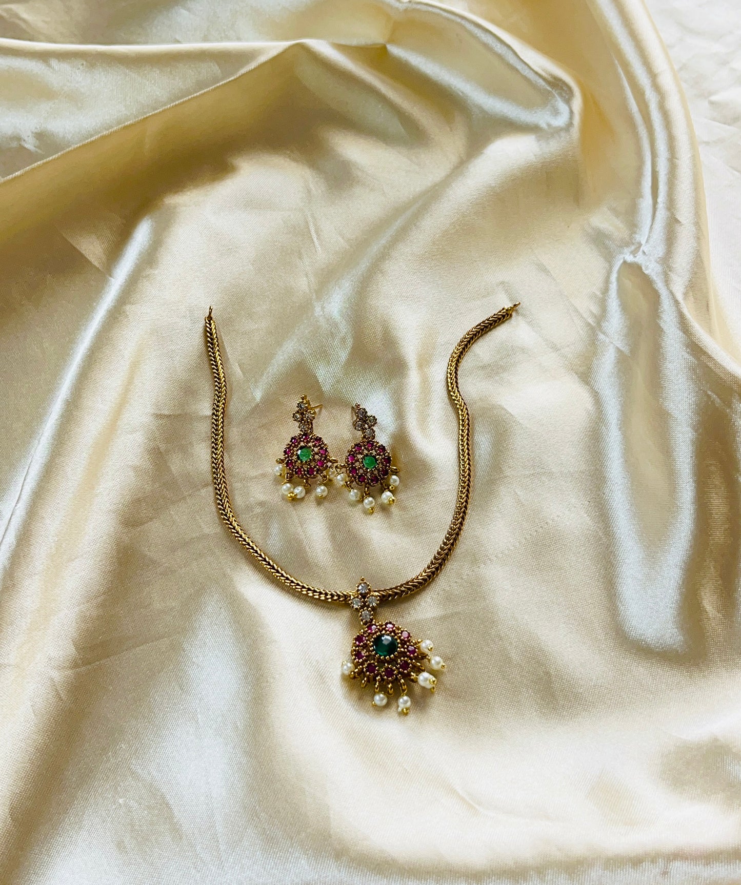 Antique Gold finish Attigai