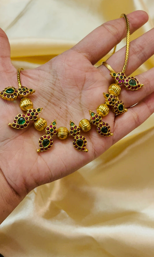 Kempu Manga Necklace