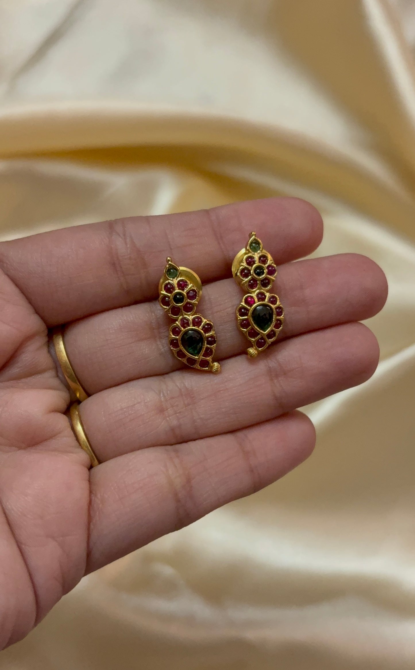 Kempu Manga Necklace