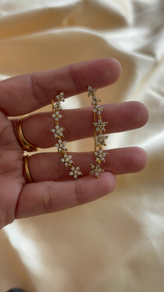 AD floral Earcuff