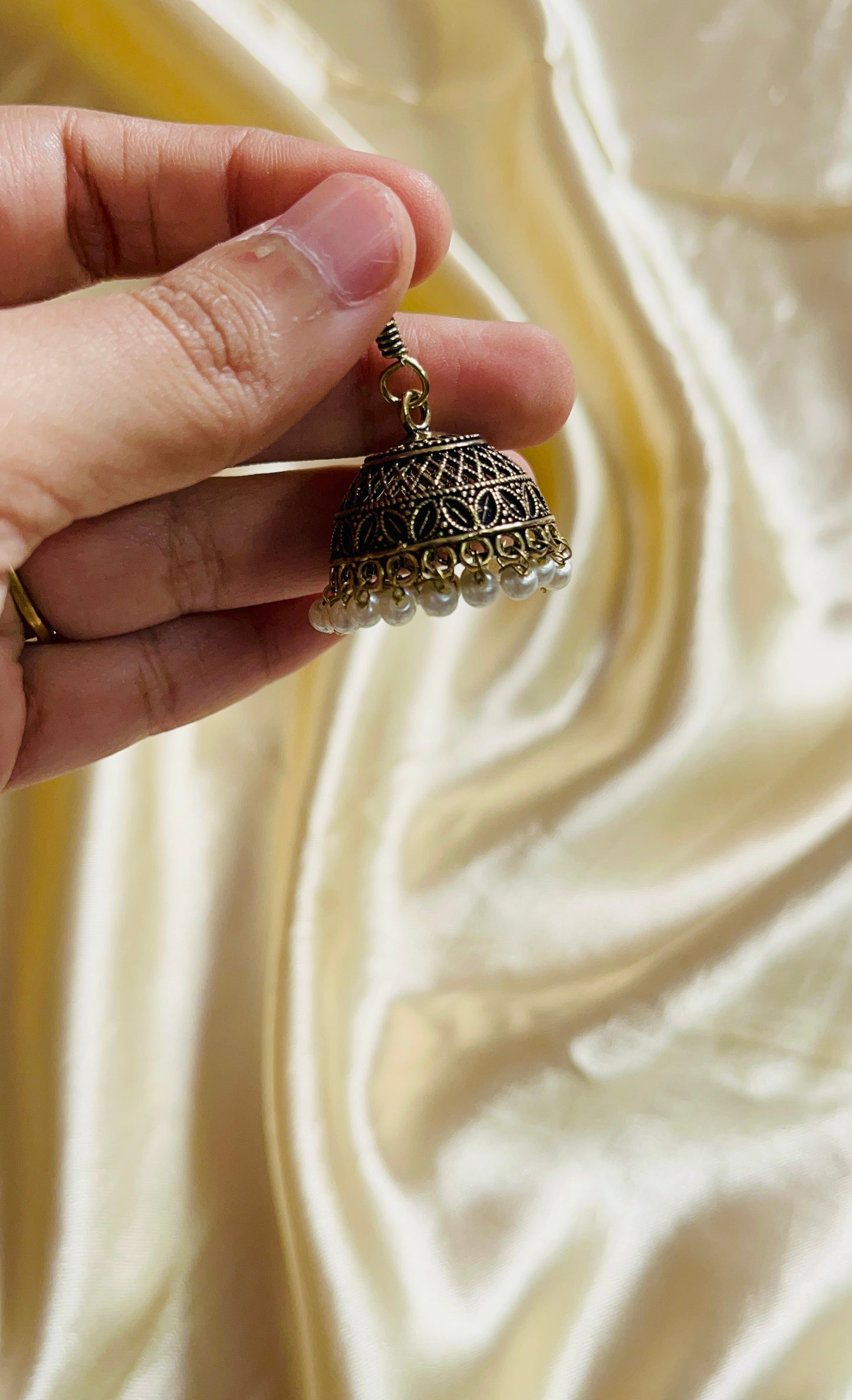 Jaipur jhumka(Antique gold colour & Medium size)