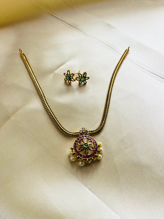 Antique Gold finish floral Attigai