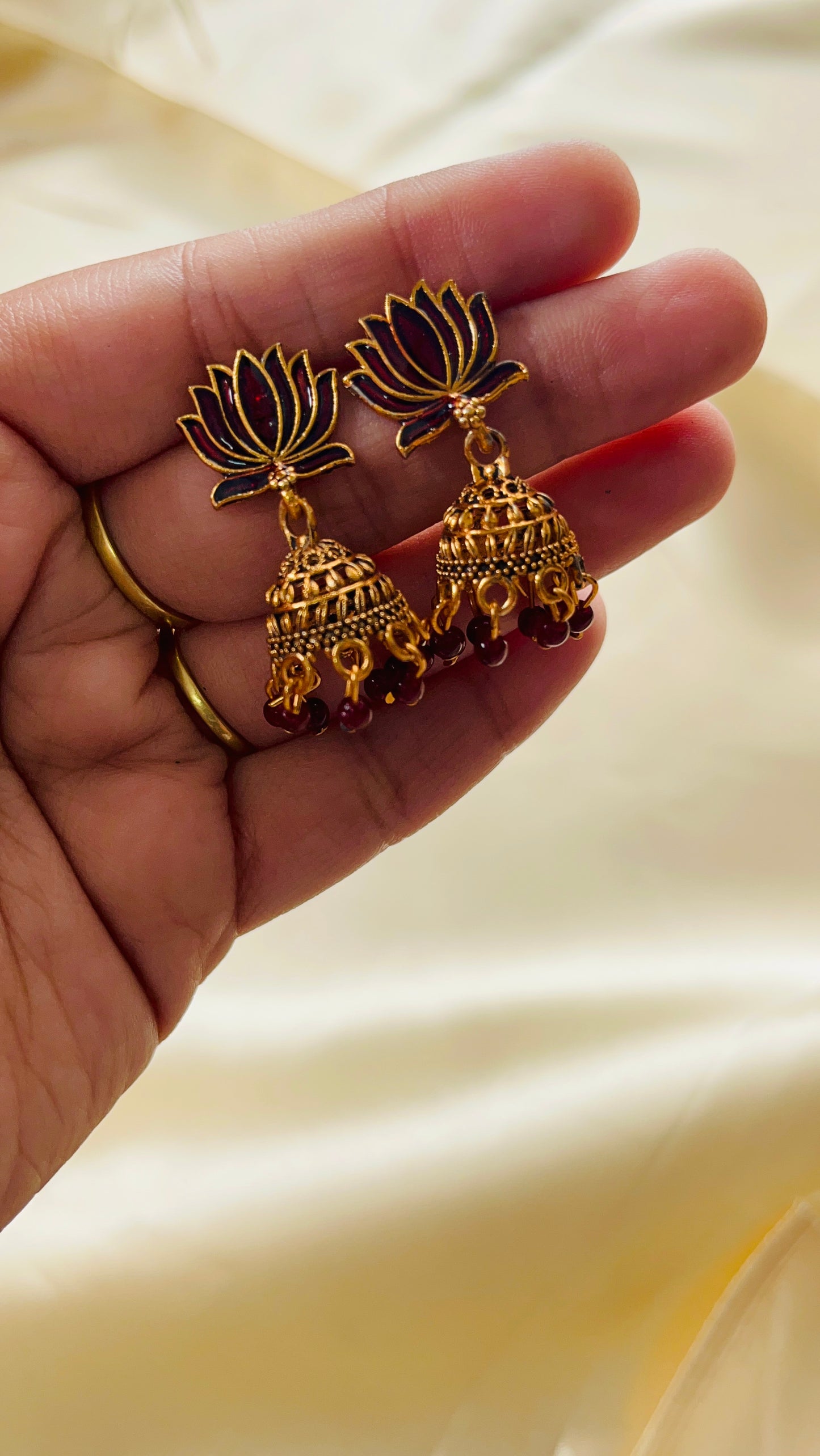 Tamara Jhumka(Small)