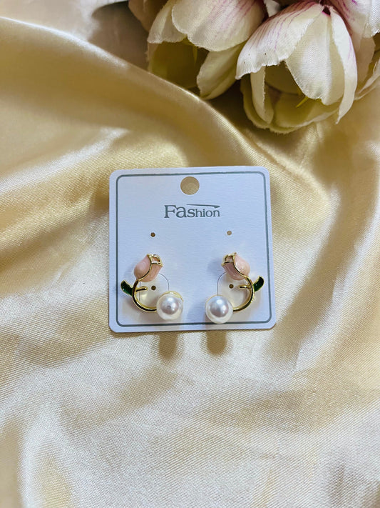 Daisy Pearl Studs