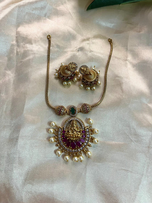 Lakshmi chain